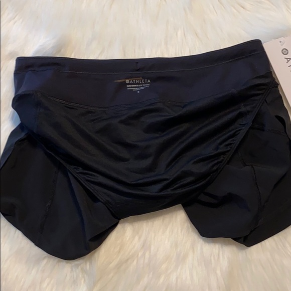 NWT Athleta Run With It 3.5" Short Black Small - Picture 12 of 16